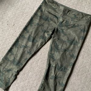 Camo Lululemon Capri